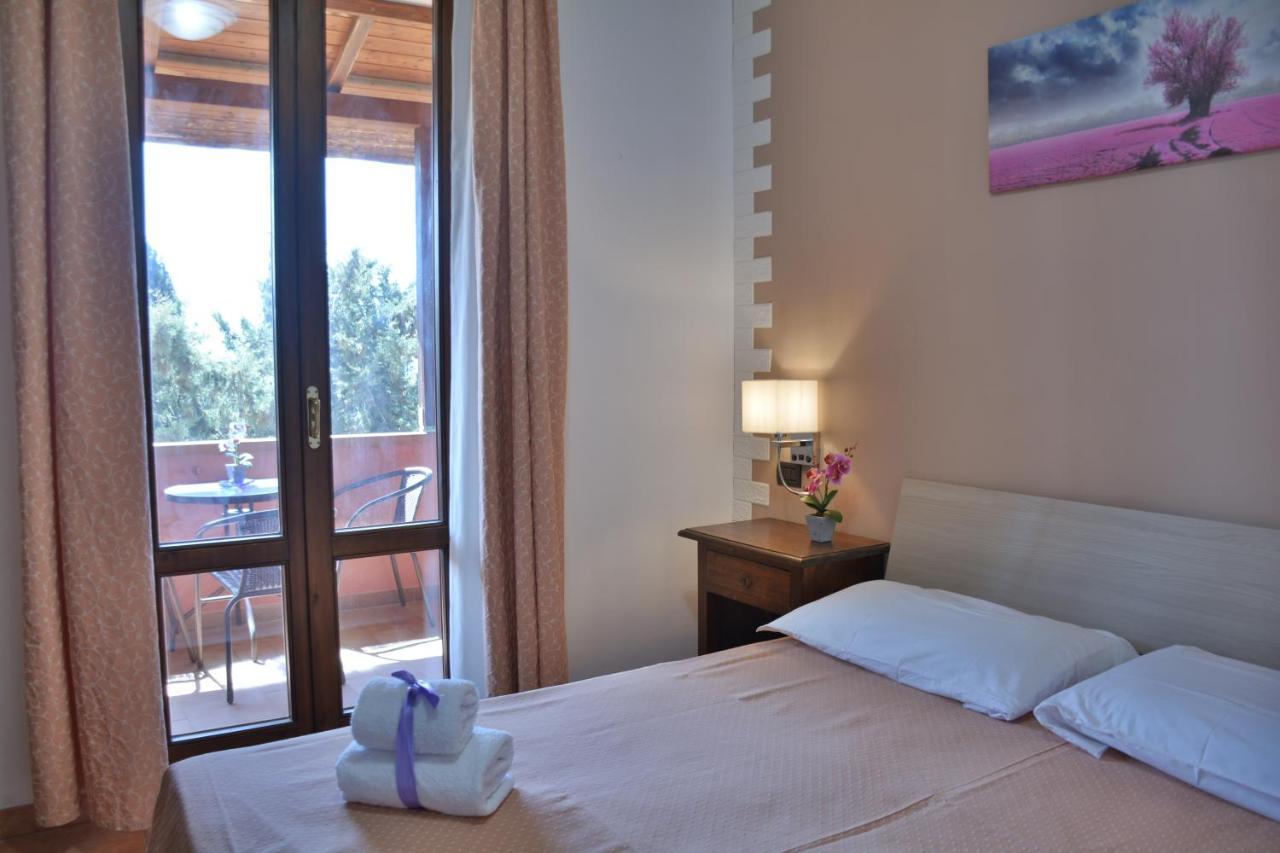Hotel Villa Paradiso Riparbella Exteriör bild