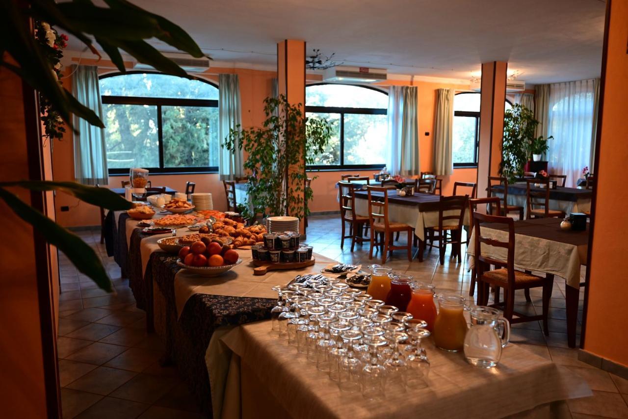 Hotel Villa Paradiso Riparbella Exteriör bild